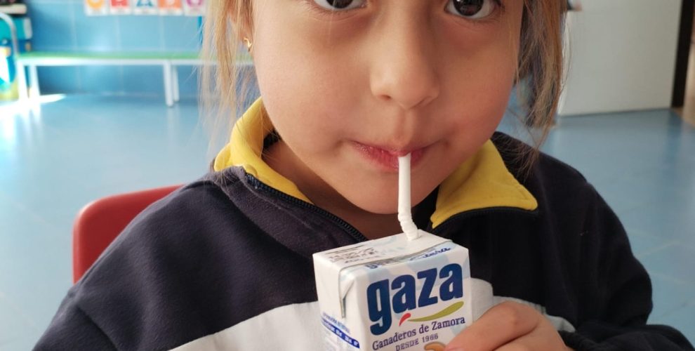 Suministro de leche. Programa de Consumo de frutas, hortalizas y leche de la Unión Europea