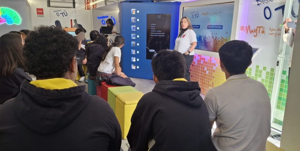 Autobús “Drogas o tú”